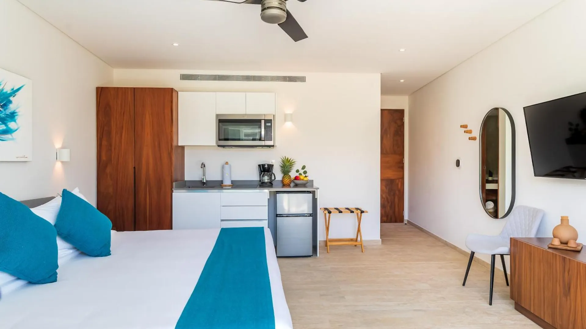 Central Park Lagunas By Sandy Powerful Tulum Mexiko